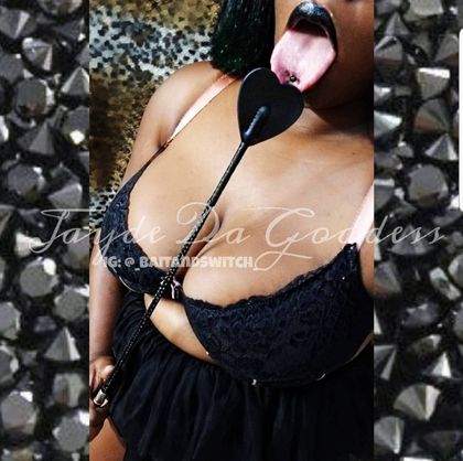 tiggolbittiez OnlyFans picture