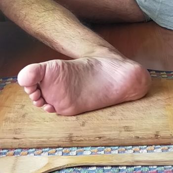 Nando Feet Club