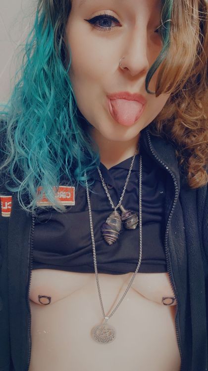 queencannabis96 OnlyFans picture