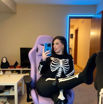komakazii OnlyFans picture