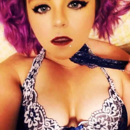 kitty8urtaint OnlyFans picture