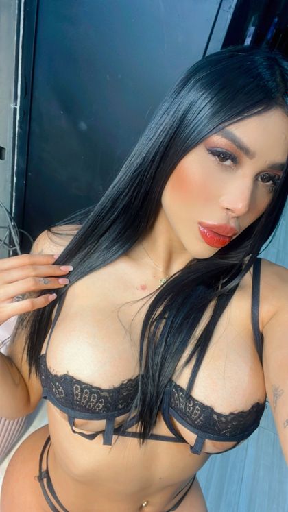 charlotte526 OnlyFans picture