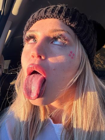 babysharkkbait OnlyFans - Free Trial - Photos - Socials | FansMetrics.com