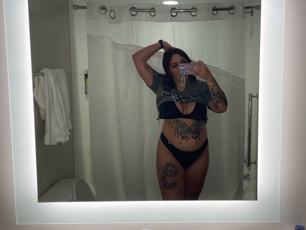 sarahsayssmoke OnlyFans profile picture