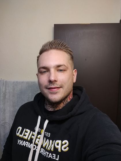 u190299268 OnlyFans picture