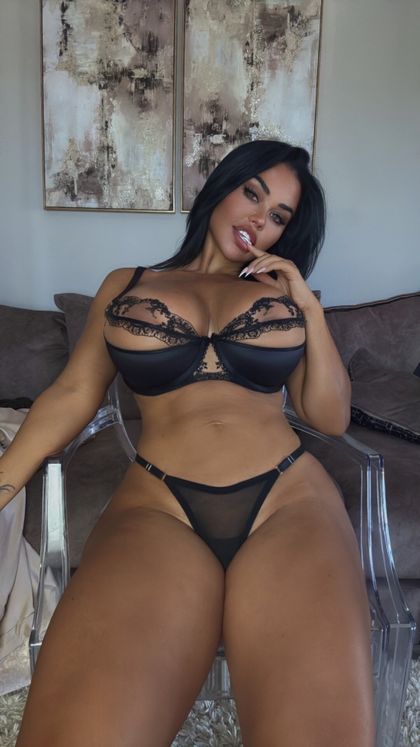 aliya.silk OnlyFans picture