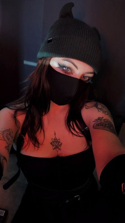 pixiisins OnlyFans picture