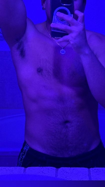mikeeeee OnlyFans picture