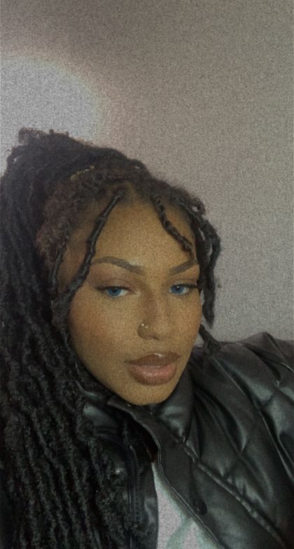 Best Hot Avalorea OnlyFans Accounts | FansMetrics.com