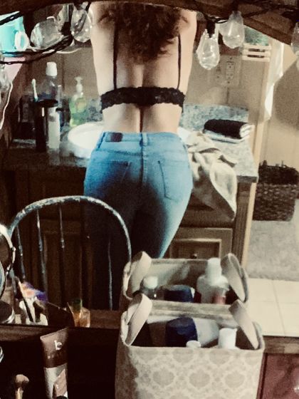 hotluvliz OnlyFans picture