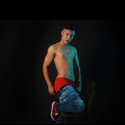 alejops18 OnlyFans picture