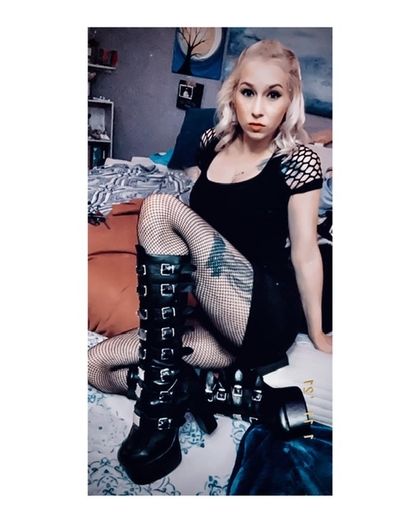 ladyluck18 OnlyFans picture