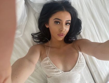 petite_lina OnlyFans picture