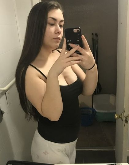 yourlipsmyneck OnlyFans picture
