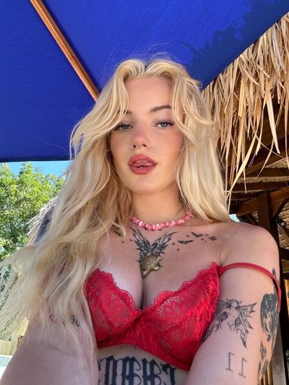 lexibloomes OnlyFans picture