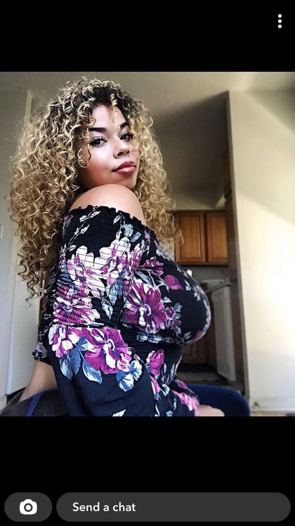 goldenhoney OnlyFans picture