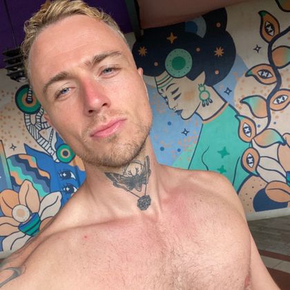 thatshyyogaguy OnlyFans picture