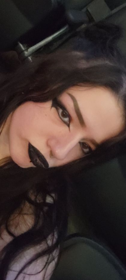 poisonb3rry OnlyFans picture