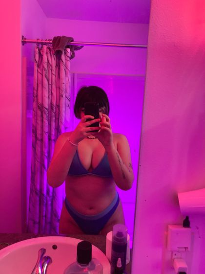 zoelove420 OnlyFans picture