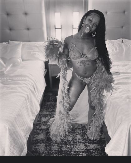 naomibellnocambell OnlyFans picture