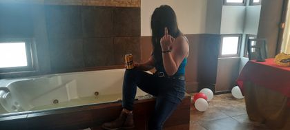 Best Amitmadeli OnlyFans Accounts | FansMetrics.com