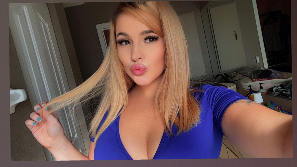 strawberry.queenn_free OnlyFans profile picture