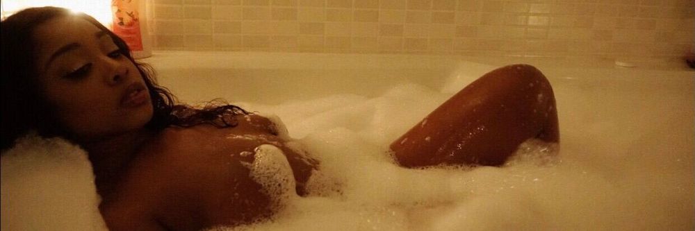 ohcaressent OnlyFans profile picture