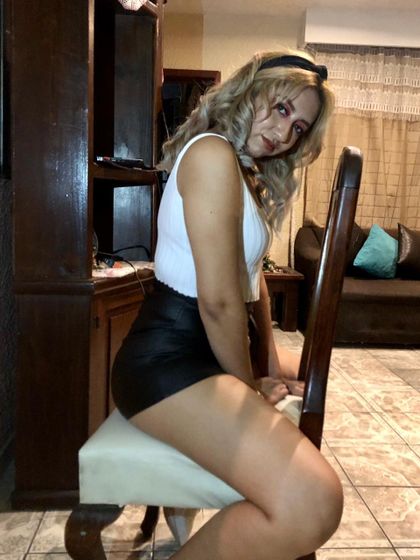 carohdzmora OnlyFans picture