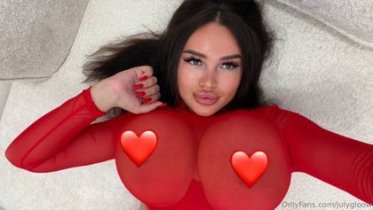 julygloow OnlyFans picture