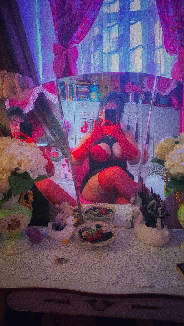 tinateasetv OnlyFans profile picture