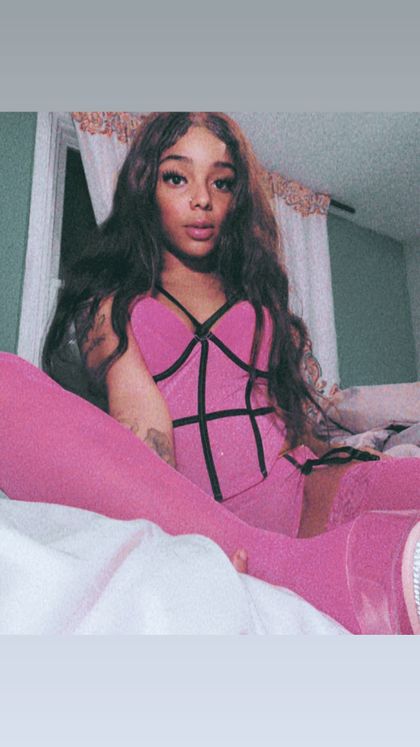 yessimafreakk OnlyFans picture