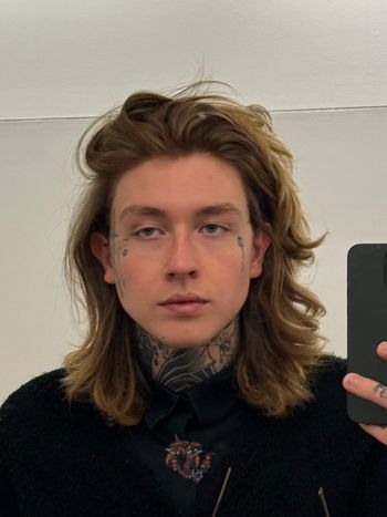 bentleyblaze OnlyFans - Free Trial - Photos - Socials | FansMetrics.com