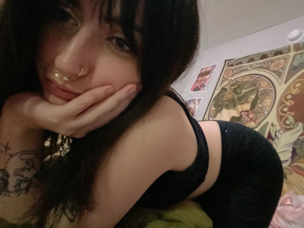 herelieskitten OnlyFans profile picture