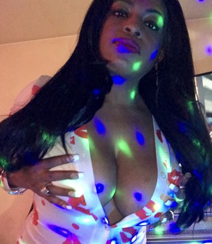 findommequeenie OnlyFans picture