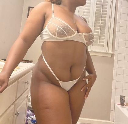 loveonloni OnlyFans picture