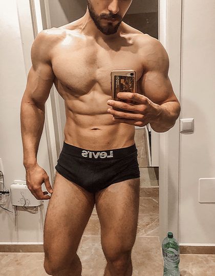 alex.tatu OnlyFans picture