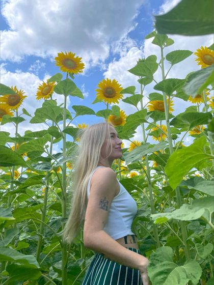 yourlesbianx OnlyFans picture