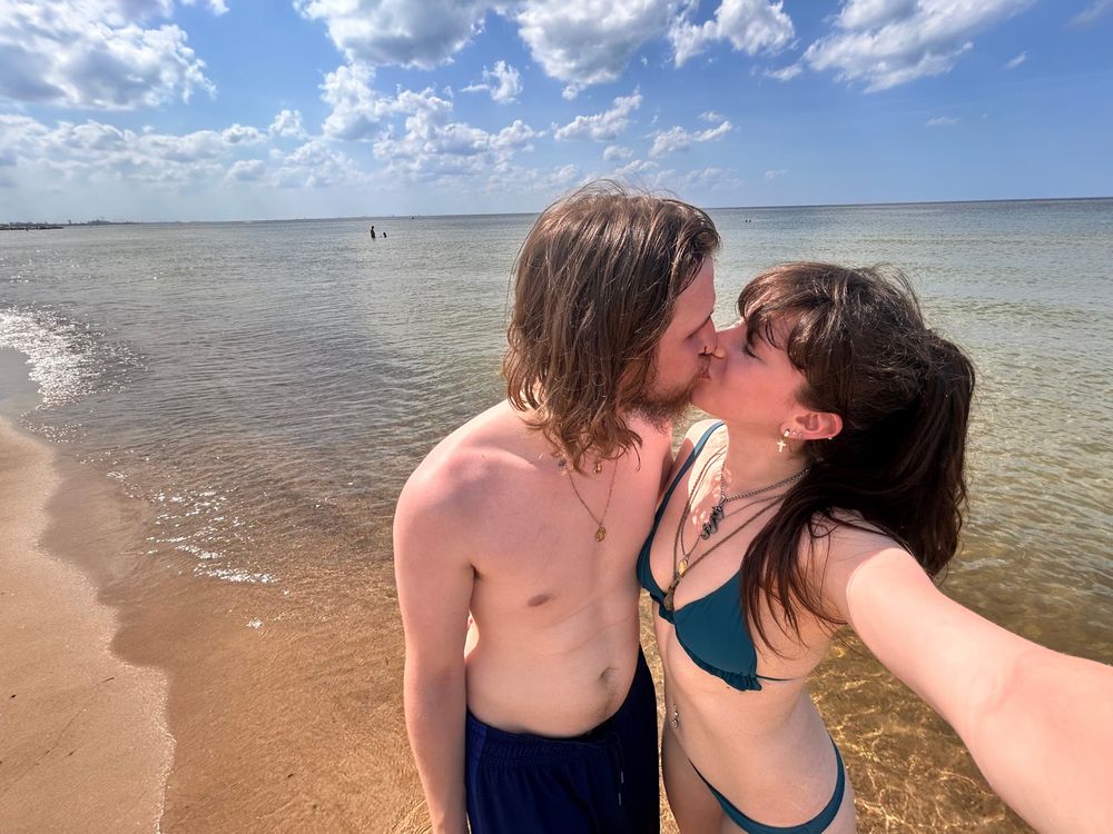 youngandhotcouple OnlyFans profile picture