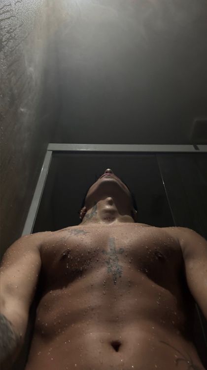 isakbrt OnlyFans picture