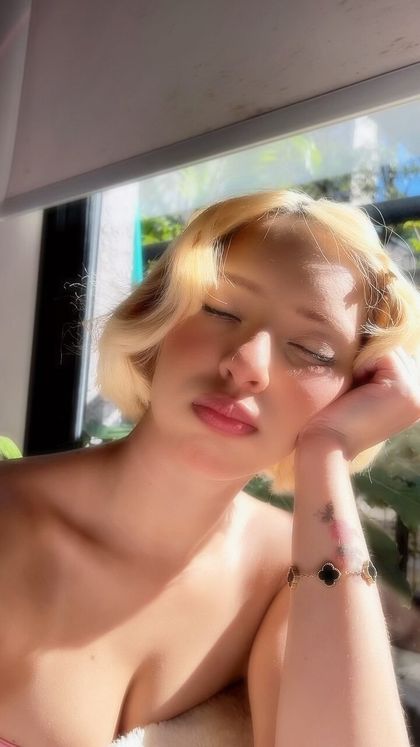 julie2oliver OnlyFans picture