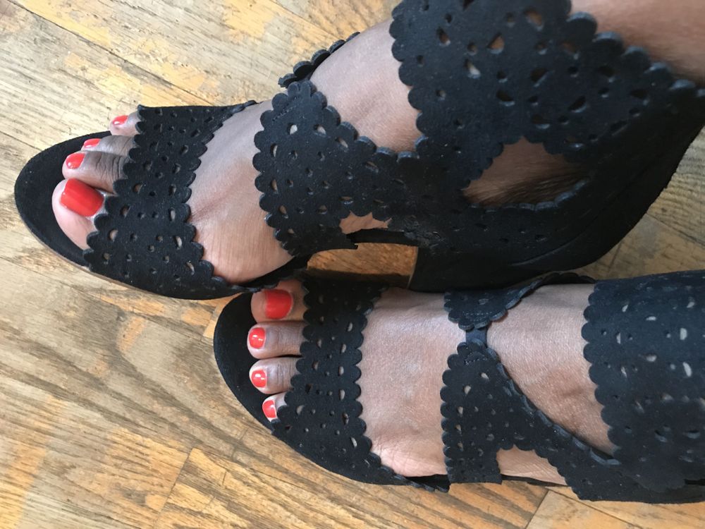 ebonyfeetbyladyinred OnlyFans profile picture