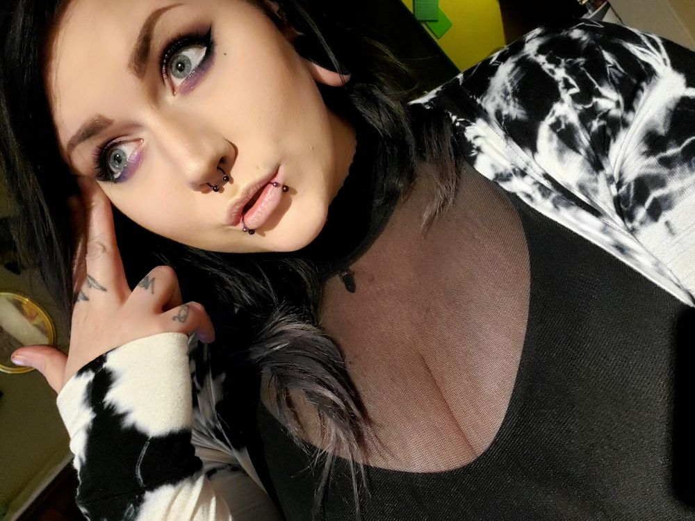 u105906359 OnlyFans profile picture