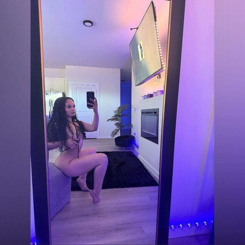 veronicaameliabellerose OnlyFans profile picture