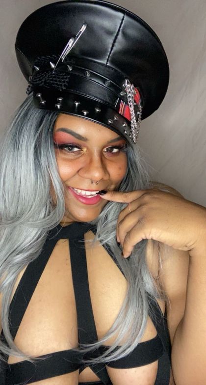 countessyellow666 OnlyFans picture