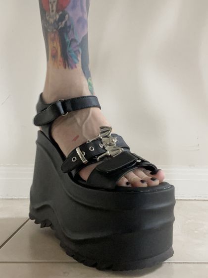 gothfootqueen OnlyFans picture