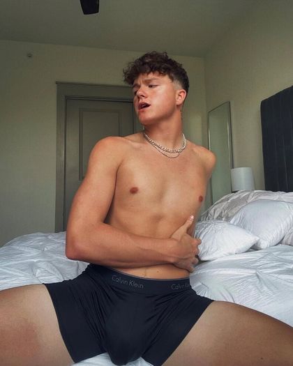 howdyash OnlyFans picture
