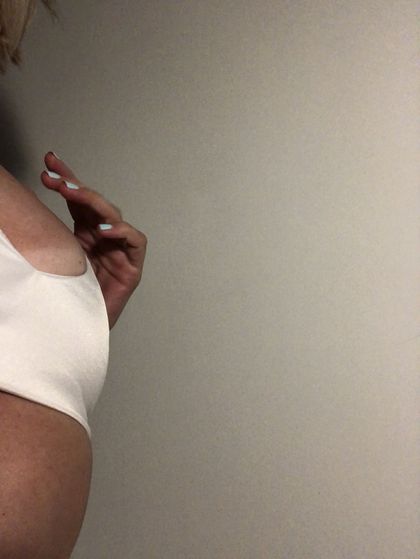 ellainwhite OnlyFans picture