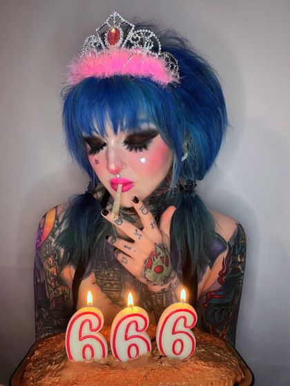 valentinevoss OnlyFans picture