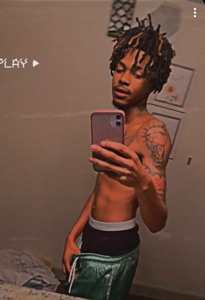 whostre2x OnlyFans picture