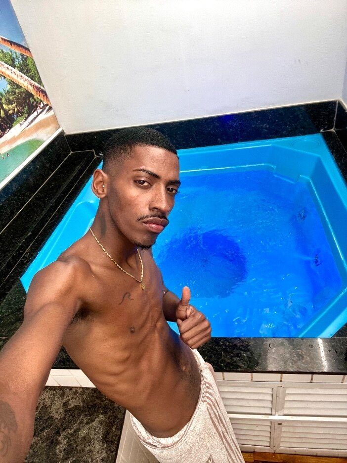 adriianodott OnlyFans profile picture